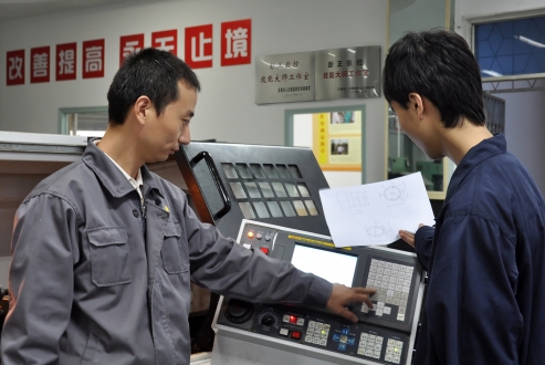 指导学生.JPG